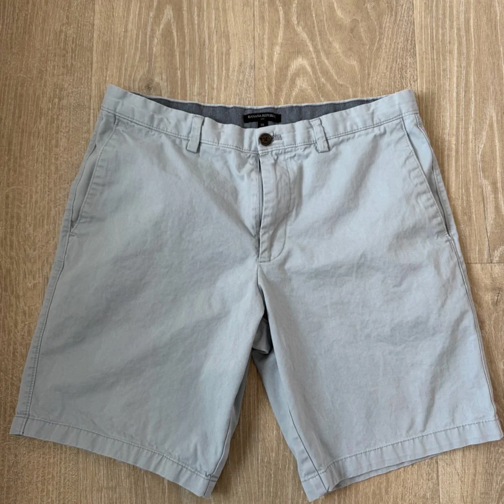 Banana Republic Factory Soft Gray Flat Front Shorts